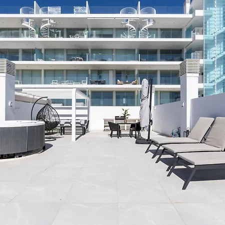 Vivi Homes - Dior Pool, Terrace & Sea View Lägenhet Fuengirola