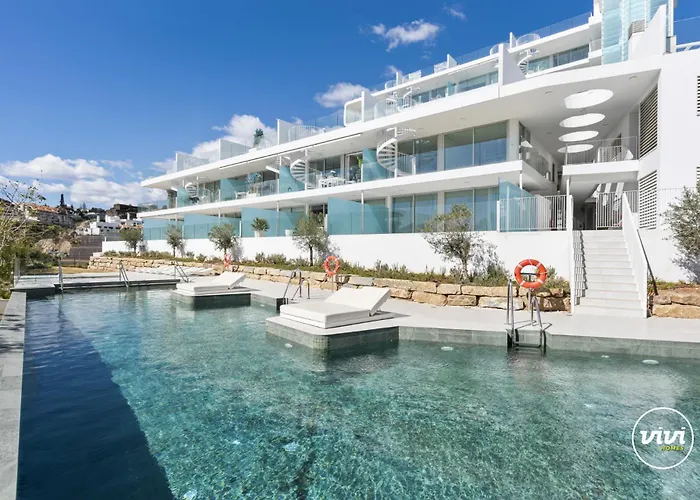 Vivi Homes - Dior Pool, Terrace & Sea View