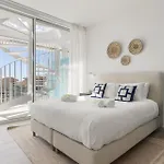 Vivi Homes - Dior Pool, Terrace & Sea View Апартаменты