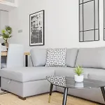 Vivi Homes - Dior Pool, Terrace & Sea View Апартаменты Фуэнхирола