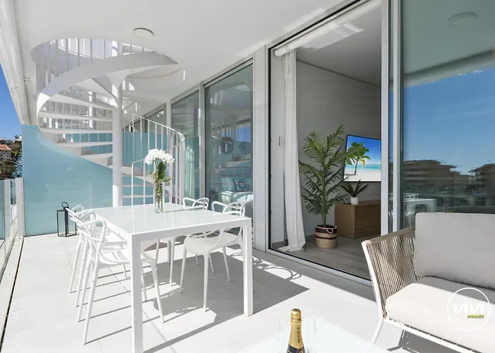 Vivi Homes - Dior Pool, Terrace & Sea View 公寓 丰希罗拉