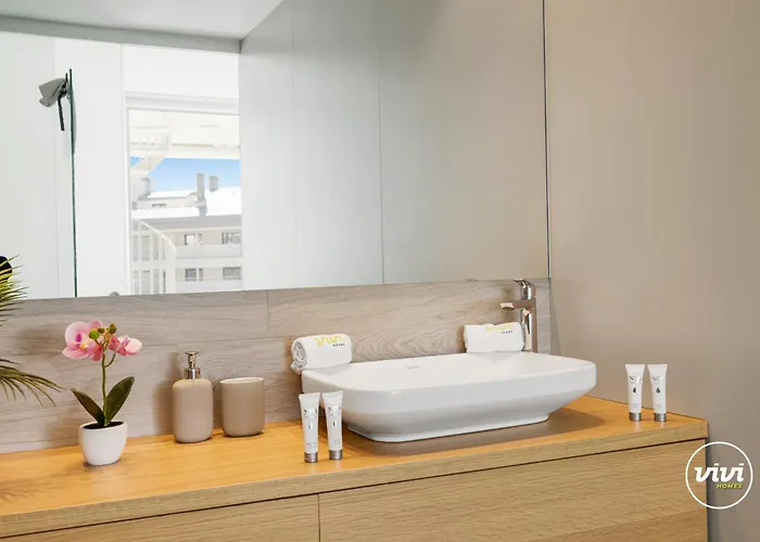 Vivi Homes - Dior Pool, Terrace & Sea View * 丰希罗拉