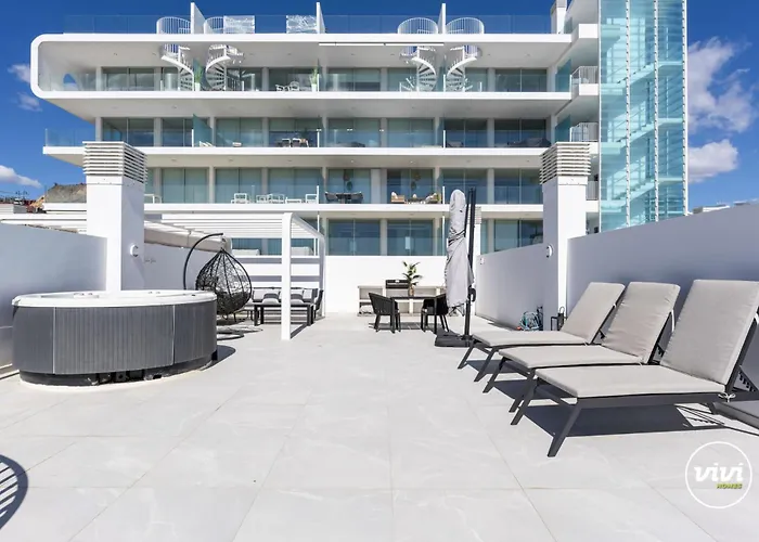 Vivi Homes - Dior Pool, Terrace & Sea View 公寓 丰希罗拉