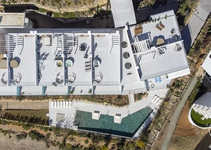 Vivi Homes - Dior Pool, Terrace & Sea View 公寓 *