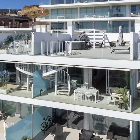 Апартаменты Vivi Homes - Dior Pool, Terrace & Sea View
